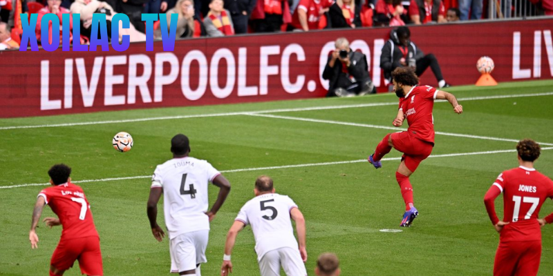 Cách vận hành của False 9 trên sân thi đấu