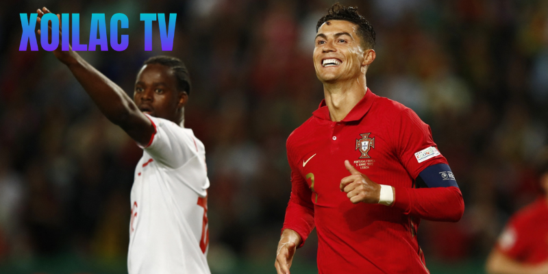 Màn trình diễn mờ mịt của Ramos và Paulinho tại Azteca